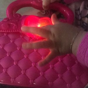 Meet your Posher, Ana